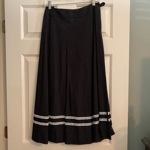 Black skirt w/white embroidery